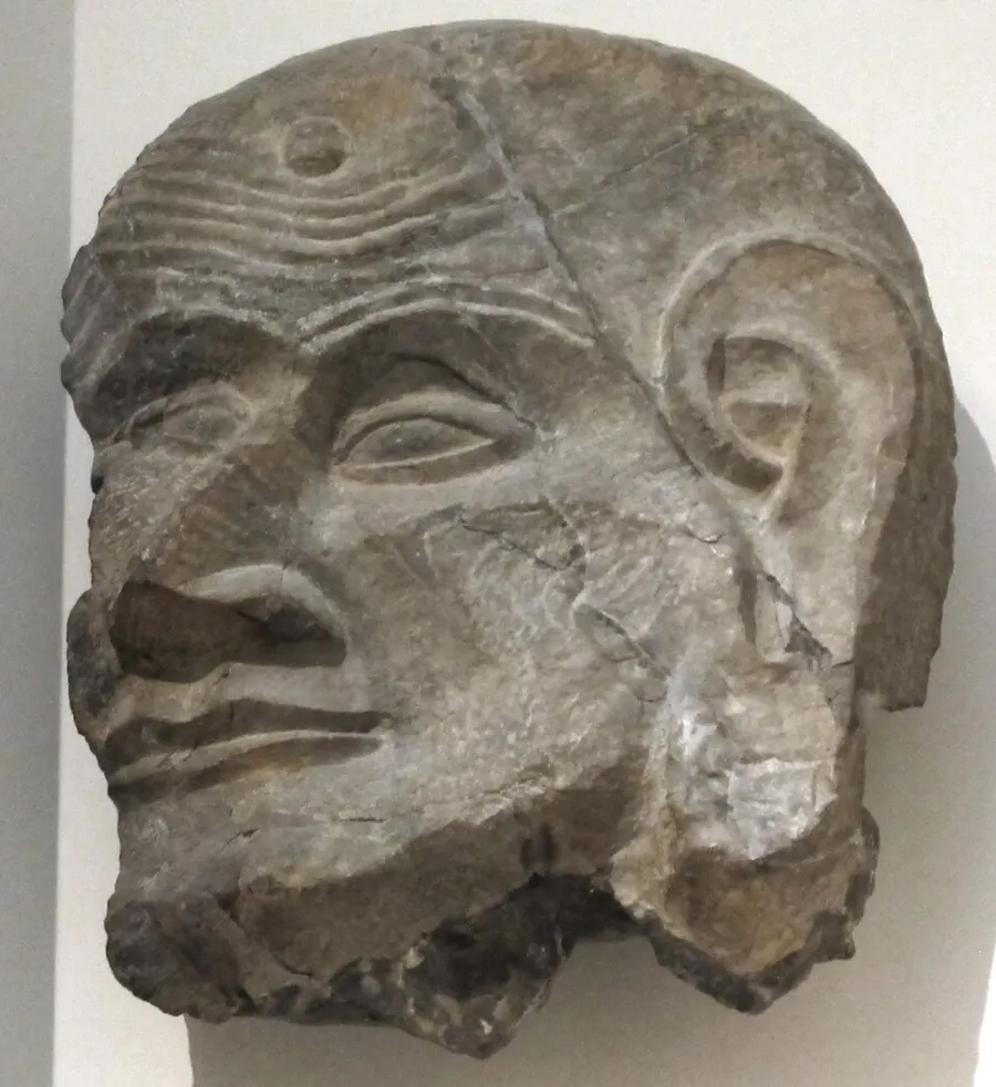 Artifact and landscape heritage of the Northern and Southern Dynasties